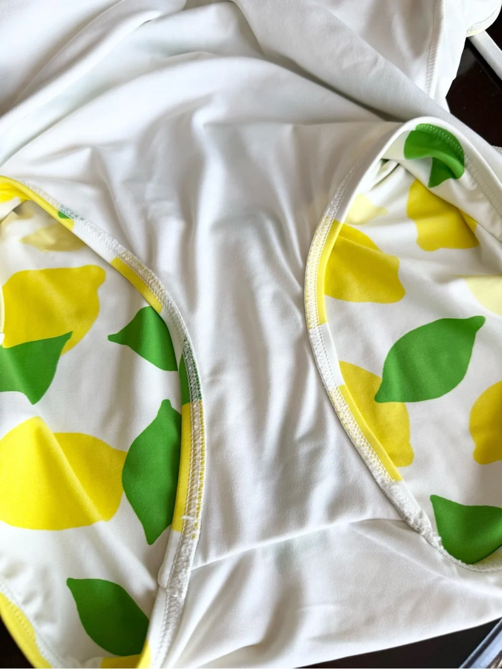Kate Spade New York White Yellow Lemon Print One Piece Swimsuit Bathing Suit M